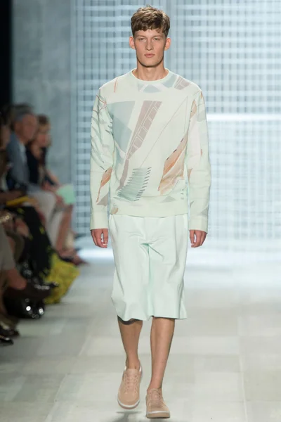 Look 40
